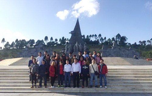 Đoàn khảo sát chụp ảnh lưu niệm tại tỉnh Lai Châu